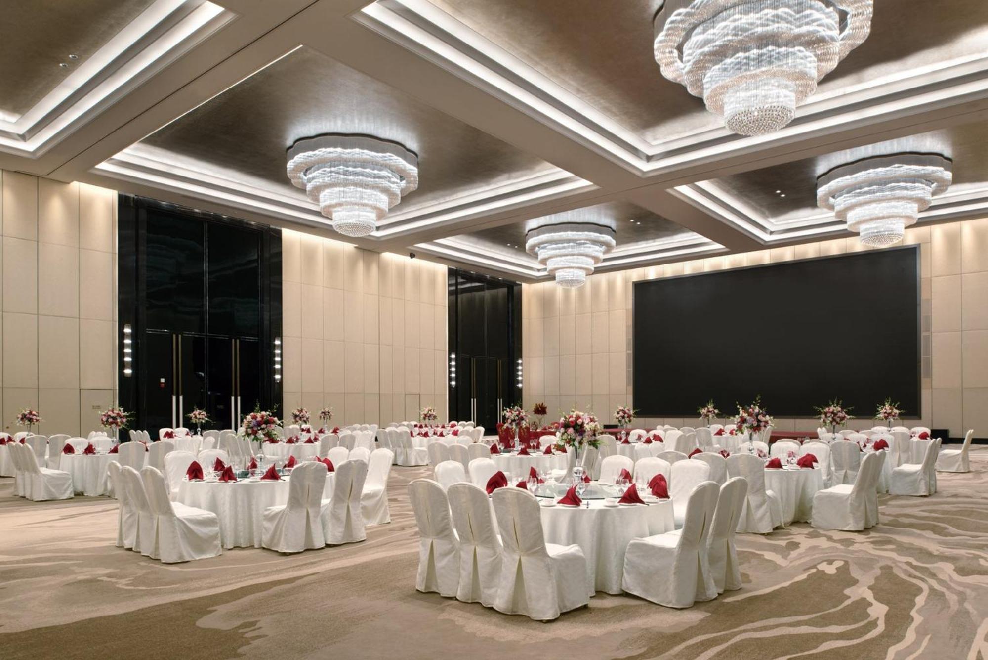 Crown Plaza Hotel Huailai, An Ihg Hotel Dongzhuangzi Exterior photo